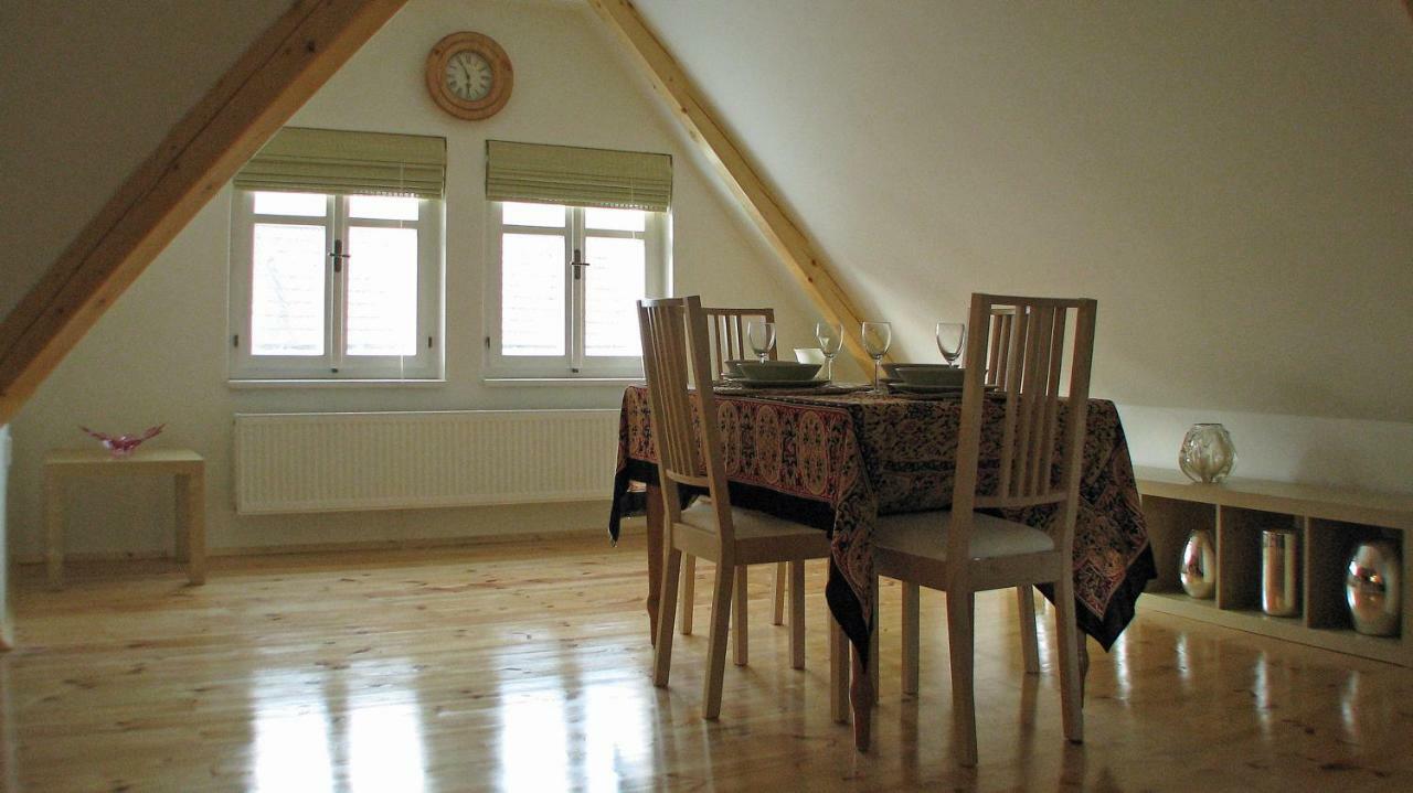 Station House Loft Apartment Obratan Exterior photo